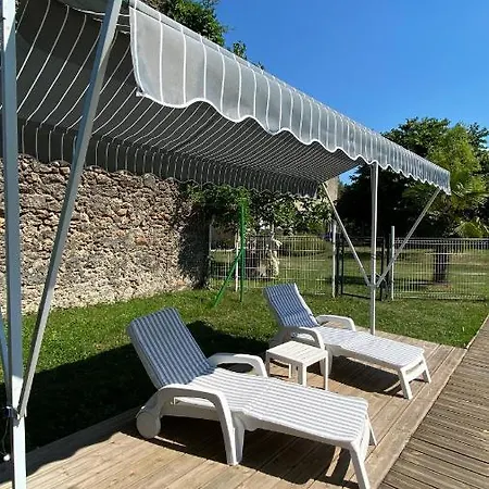 Holiday home Gite La Maison De Bosc Coutens